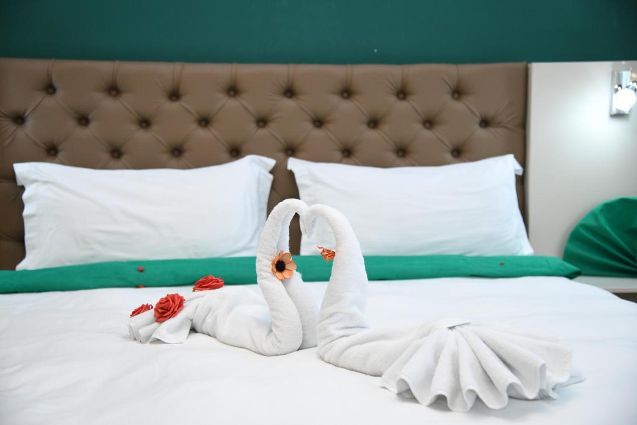Hotel Gold Felicia à Bitola Extérieur photo