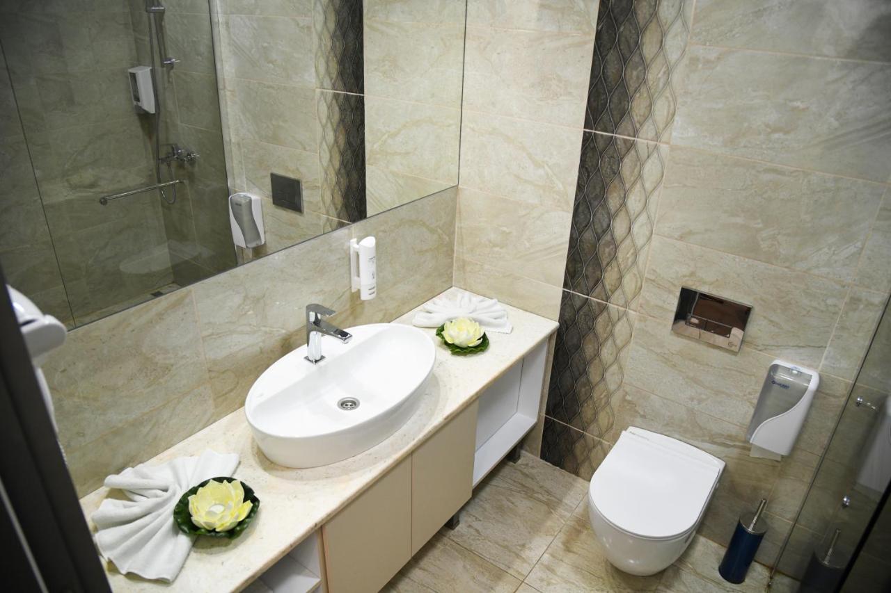 Hotel Gold Felicia à Bitola Extérieur photo